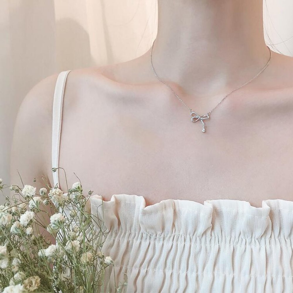 NEW 925 Sterling Silver Diamond Bow knot Necklace - Picture 3 of 11
